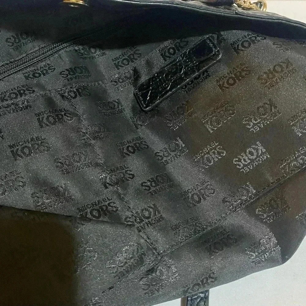 Michael kors black embossed leather shoulder handbag - Picture 12 of 12